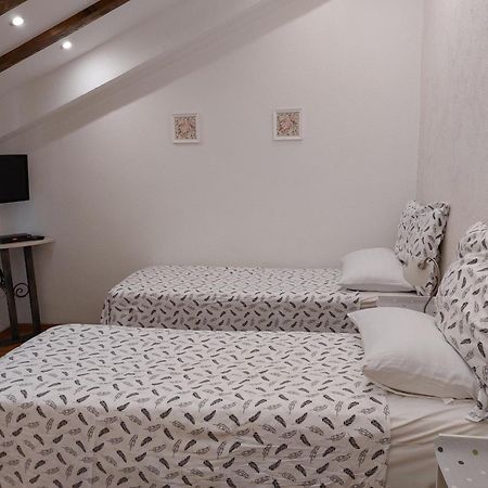 Apt Lavender On Nincevica St- 1 Bedroom Apt 5 Min To The Old Town Of Spalato Esterno foto