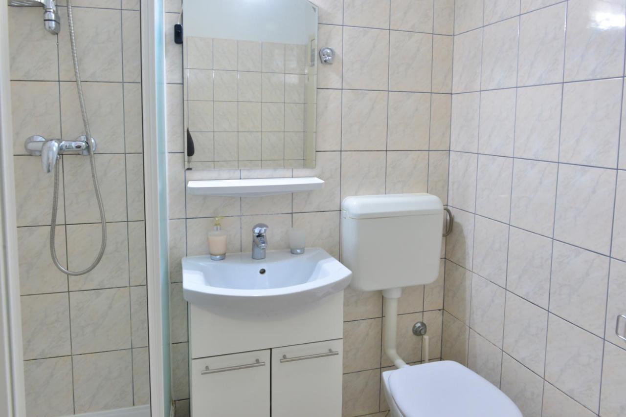 Apt Lavender On Nincevica St- 1 Bedroom Apt 5 Min To The Old Town Of Spalato Esterno foto