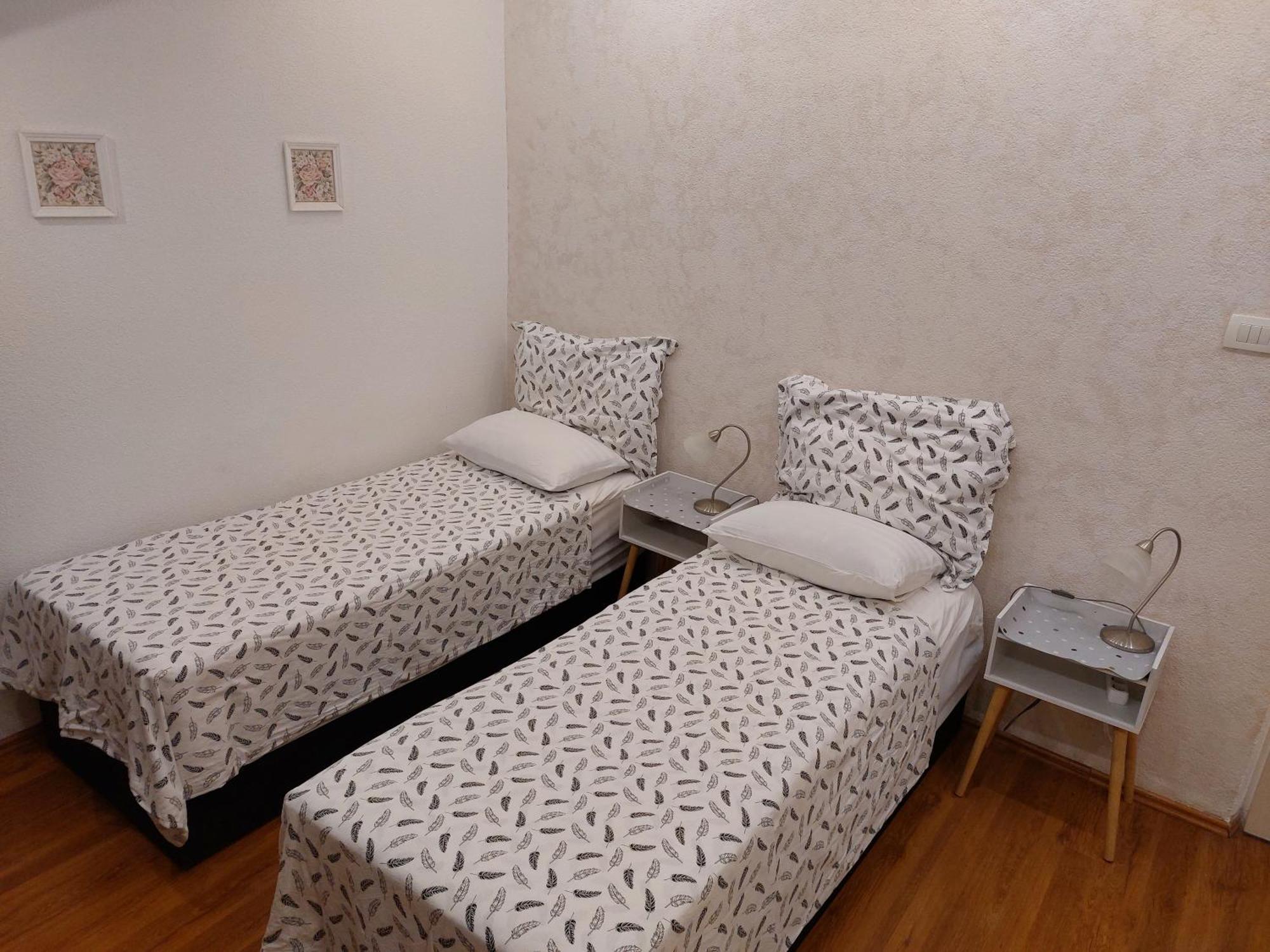 Apt Lavender On Nincevica St- 1 Bedroom Apt 5 Min To The Old Town Of Spalato Esterno foto